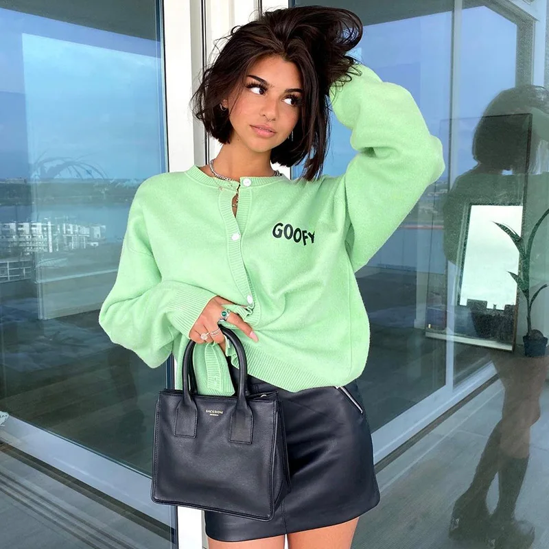 Women Casual Single Breasted Cardigan Green Letter O neck Long Sleeve Knit Tops 2021 Autumn Streetwear Fashion Sweater Cardigans
Women Casual Single Breasted Cardigan Green Letter O neck Long Sleeve Knit Tops 2021 Autumn Streetwear Fashion Sweater Cardigans