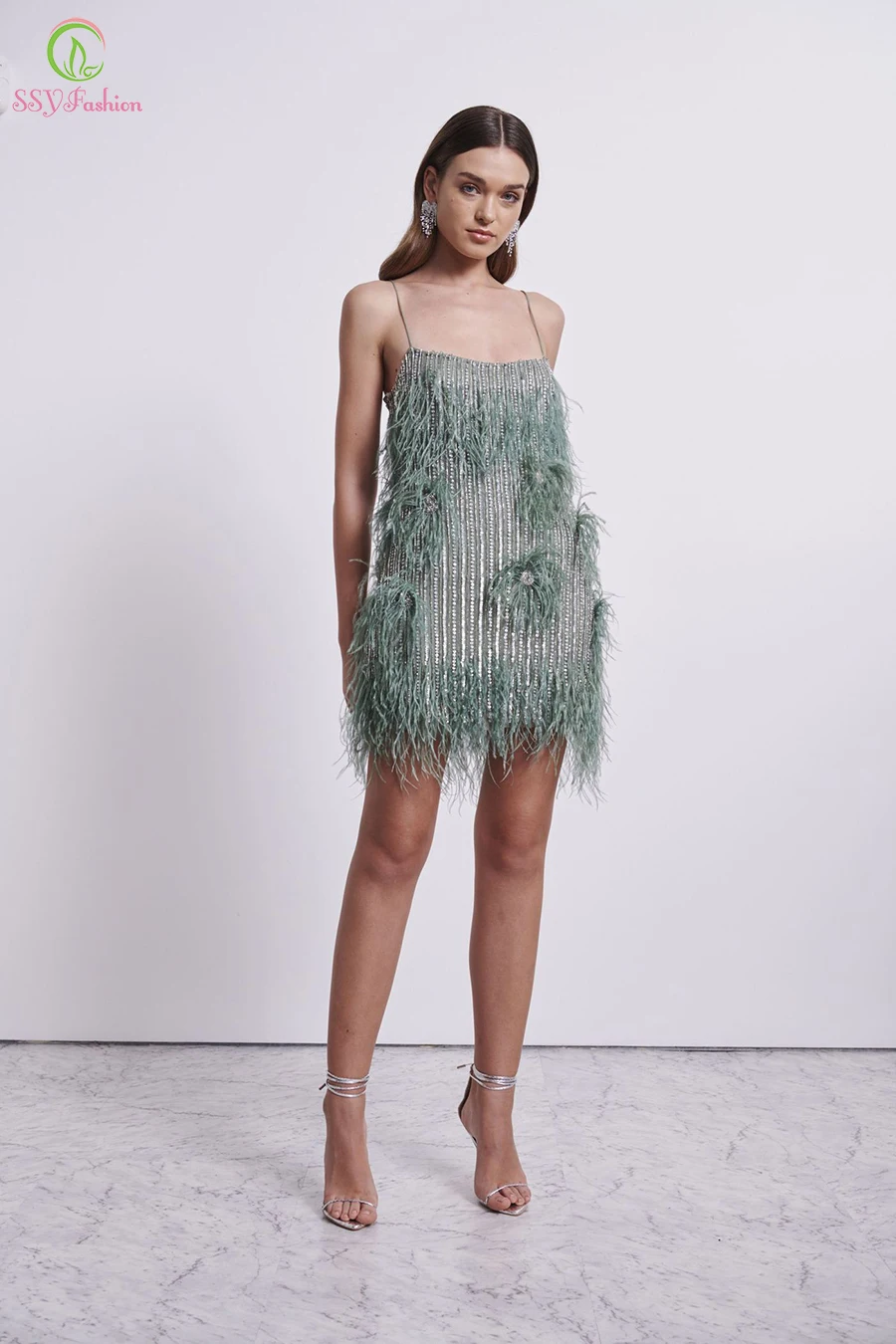 SSYFashion New Green Cocktail Dresses for Women Sexy Mini Spaghetti Strap Feathers Short Party Formal Gowns Vestido De Noche 
SSYFashion New Green Cocktail Dresses for Women Sexy Mini Spaghetti Strap Feathers Short Party Formal Gowns Vestido De Noche