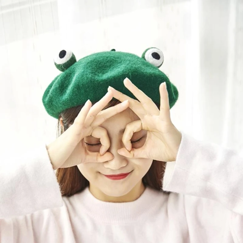 

Japanese Style Women Cute Green Frog Eyes Beret Cap Winter Warm Faux Wool Kawaii Vintage Artist Painter Beanie Hat Cosplay