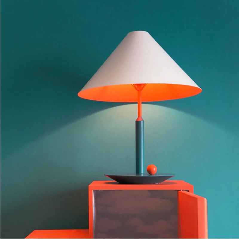 Креативный Настольный светильник в стиле постмодерн с шляпой и зонтиком для детской комнаты, простой светодиодный светильник для гостиной ...
Креативный Настольный светильник в стиле постмодерн с шляпой и зонтиком для детской комнаты, простой светодиодный светильник для гостиной ...