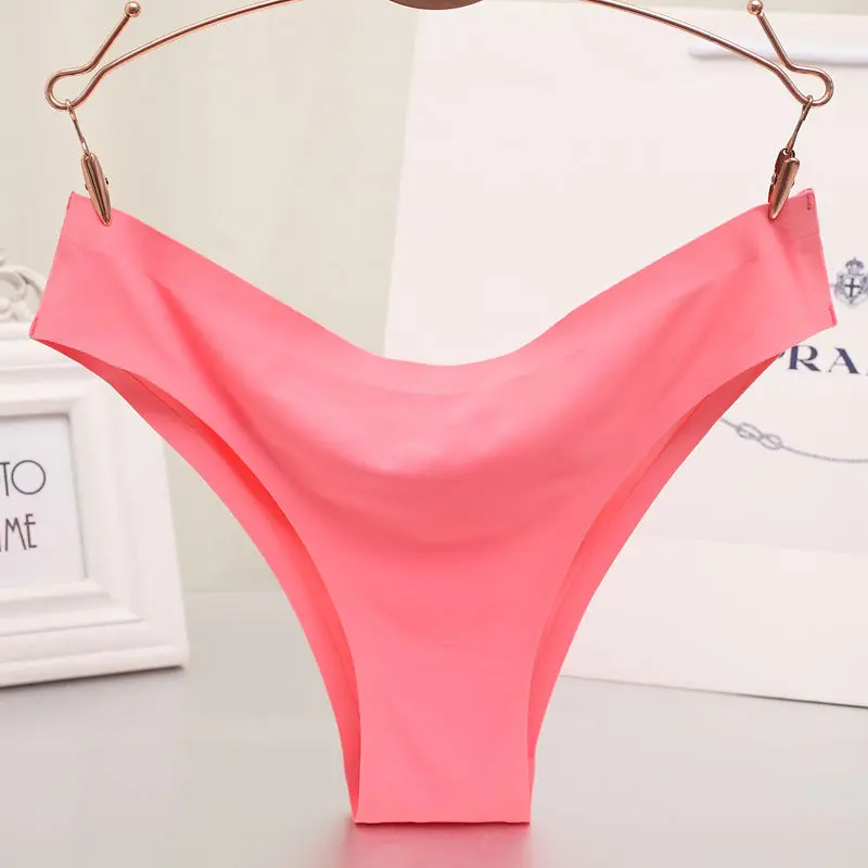 Yoga seamless fitness underwear low waist sexy one-piece seamless ice silk underwear cotton file Sexy panties comfortable briefs
Yoga seamless fitness underwear low waist sexy one-piece seamless ice silk underwear cotton file Sexy panties comfortable briefs