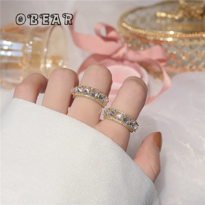 OBEAR 14K Gold Korean Fashion Exquisite Pavé Crystal Ring Women Noble Elegant Anniversary Banquet Jewelry
OBEAR 14K Gold Korean Fashion Exquisite Pavé Crystal Ring Women Noble Elegant Anniversary Banquet Jewelry