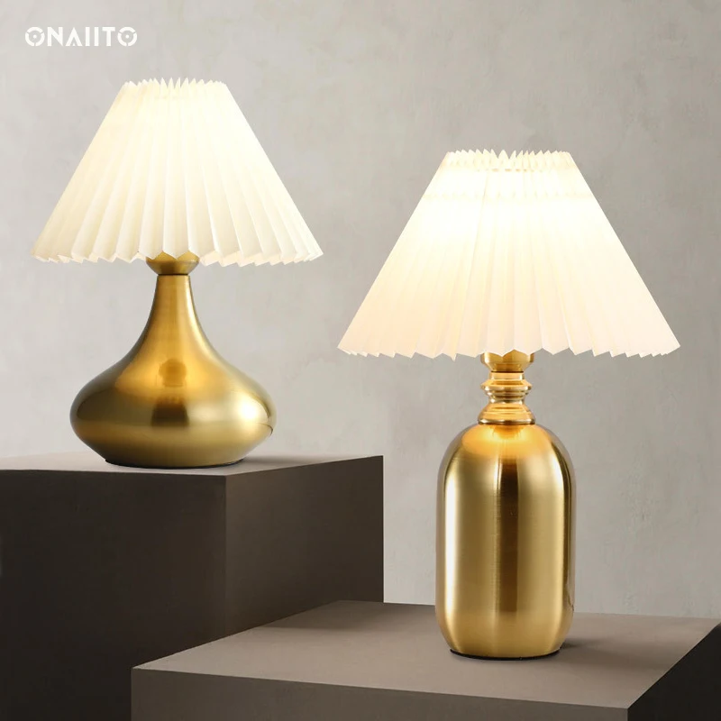 Golden Table Lamp Metal Nightstand Lamp LED Desk Lamp Shutters Lampshade Table Lamp For Bedroom Retro Lamp Bedside Table Lamp
Golden Table Lamp Metal Nightstand Lamp LED Desk Lamp Shutters Lampshade Table Lamp For Bedroom Retro Lamp Bedside Table Lamp