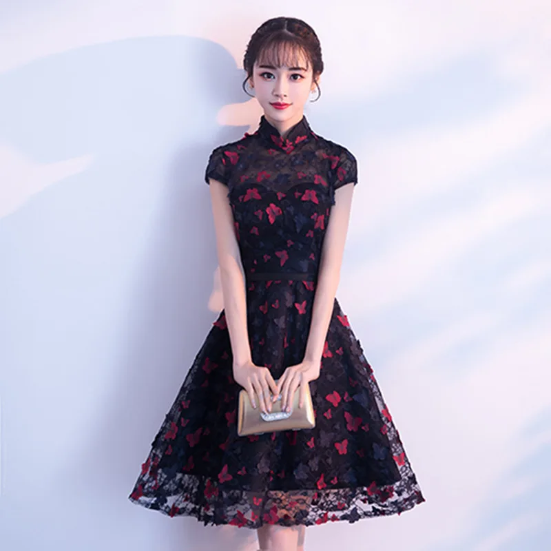 Vintage Stand Collar Appliques Women Chinese Dresses Elegant Short Sleeve A-Line Qipao Dress Slim Evening Skirt Gown Vestidos
Vintage Stand Collar Appliques Women Chinese Dresses Elegant Short Sleeve A-Line Qipao Dress Slim Evening Skirt Gown Vestidos