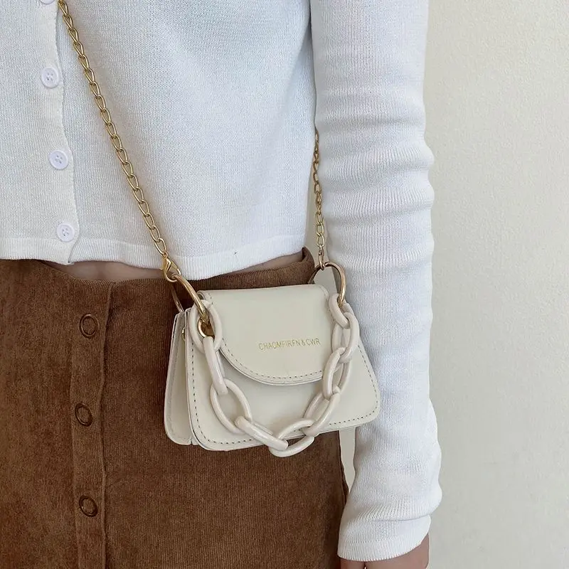 Summer Fashion Leather Women Mini Flap Messenger Bags Female Small Flap Clutch Purse High Quailty Ladies Acrylic Chain Handbags 
Summer Fashion Leather Women Mini Flap Messenger Bags Female Small Flap Clutch Purse High Quailty Ladies Acrylic Chain Handbags