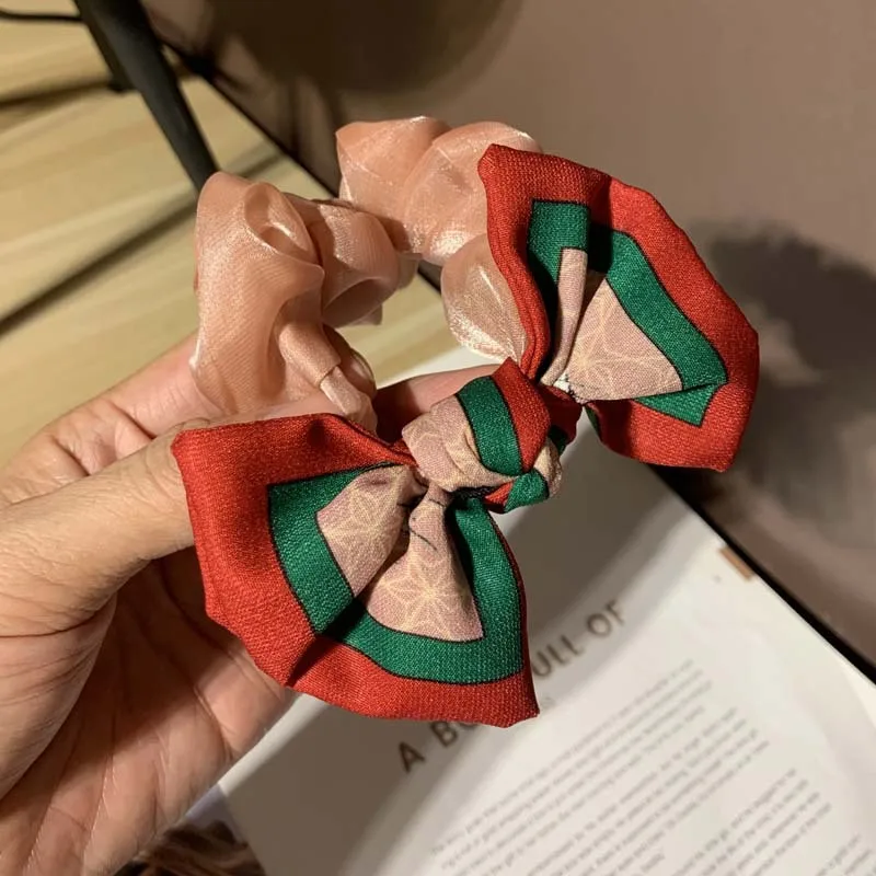 Vintage Bow Scrunchie Hairband for Women Girls Elastic Hair Rubber Bands Hair Accessories Headband Hair Tie Rope Ponytail Holder
Vintage Bow Scrunchie Hairband for Women Girls Elastic Hair Rubber Bands Hair Accessories Headband Hair Tie Rope Ponytail Holder