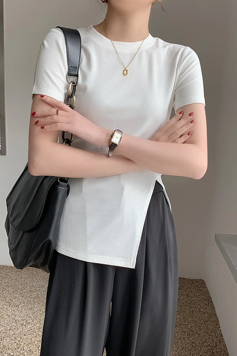 Chic Front Split Skinny Women T-shirts O-neck Short Sleeve Stretched Slim Female Tees 2021 Summer Solid Tops
Chic Front Split Skinny Women T-shirts O-neck Short Sleeve Stretched Slim Female Tees 2021 Summer Solid Tops