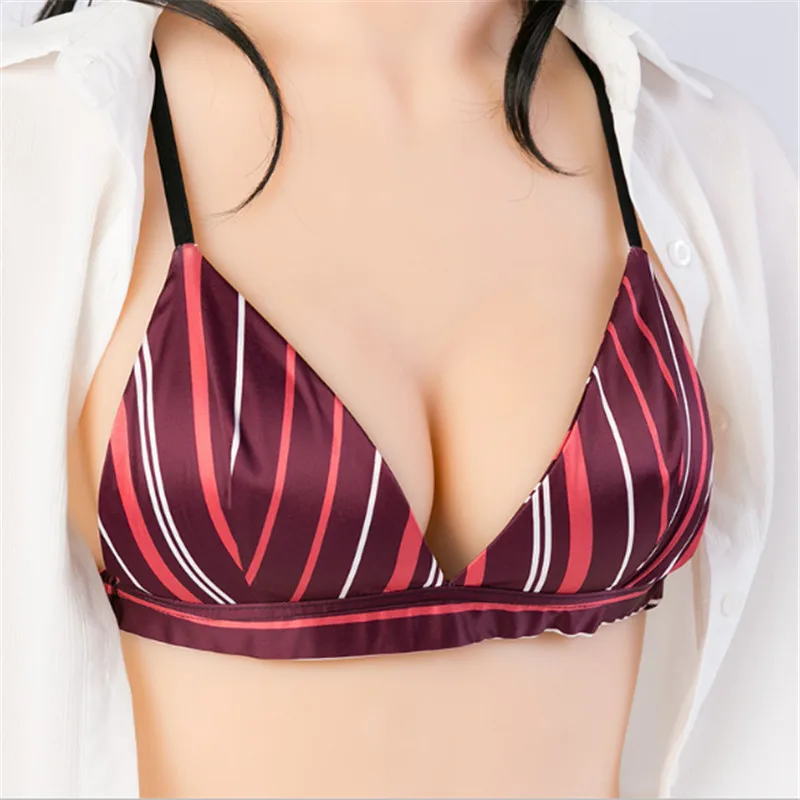 Female Sexy Wirefree Lingerie Striped Thin Shoulder Strap and Adjustable Bra Ladies Ultra Soft Silk Thin Triangle Cup Brassiere
Female Sexy Wirefree Lingerie Striped Thin Shoulder Strap and Adjustable Bra Ladies Ultra Soft Silk Thin Triangle Cup Brassiere