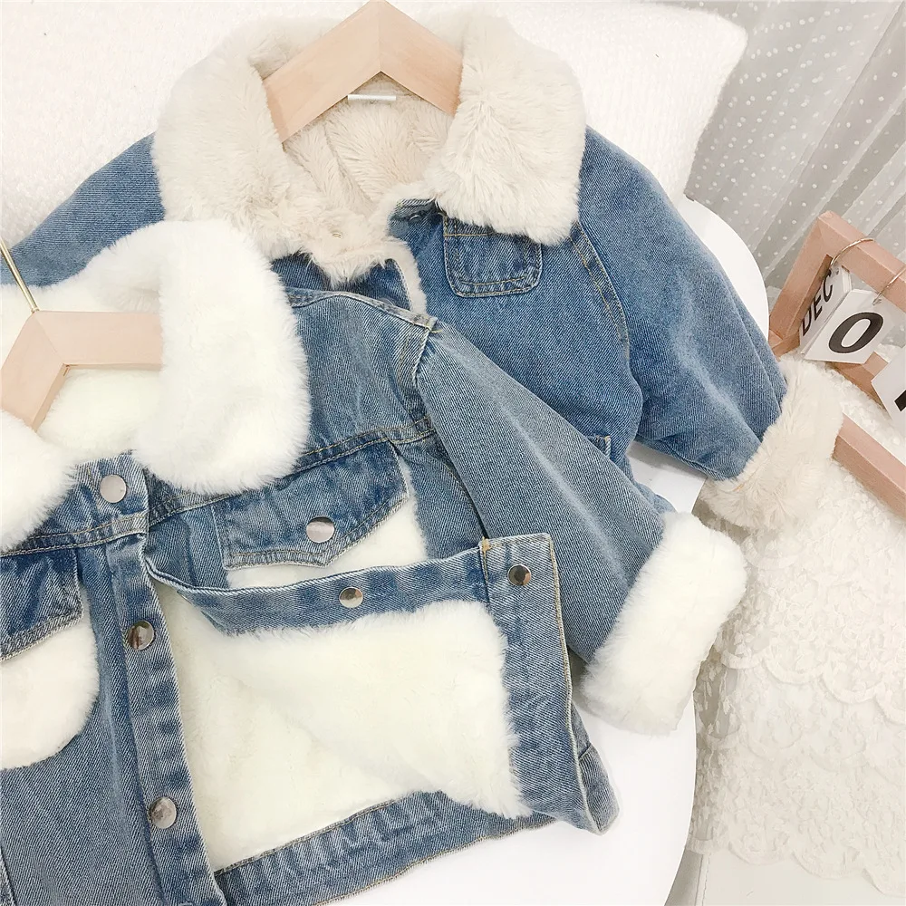 2021 Winter Girls Boys Casual Thick Warm Fleece Jeans Coat Baby Kids Children Denim Jacket Outer Wear
2021 Winter Girls Boys Casual Thick Warm Fleece Jeans Coat Baby Kids Children Denim Jacket Outer Wear