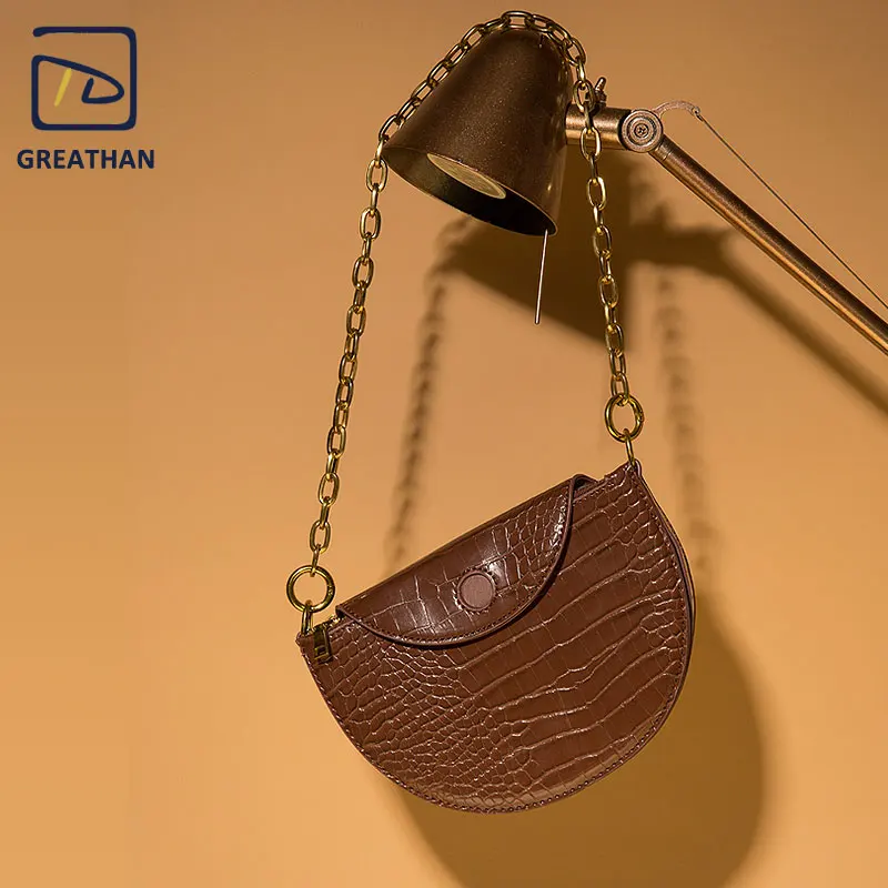 GreatHan женская сумка ТЗ крокодилиевой цепи Saddleback полукруглая Сумочка с ретро Стиль
GreatHan женская сумка ТЗ крокодилиевой цепи Saddleback полукруглая Сумочка с ретро Стиль