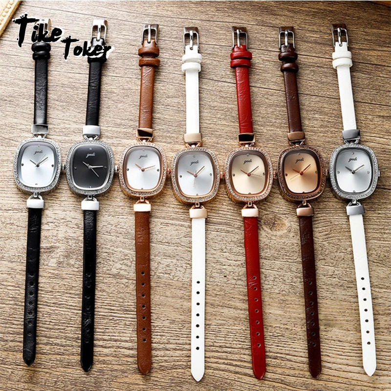 Tike Toker Personality creativity women's belt table round retro temperament women's table simple versatile student table
Tike Toker Personality creativity women's belt table round retro temperament women's table simple versatile student table