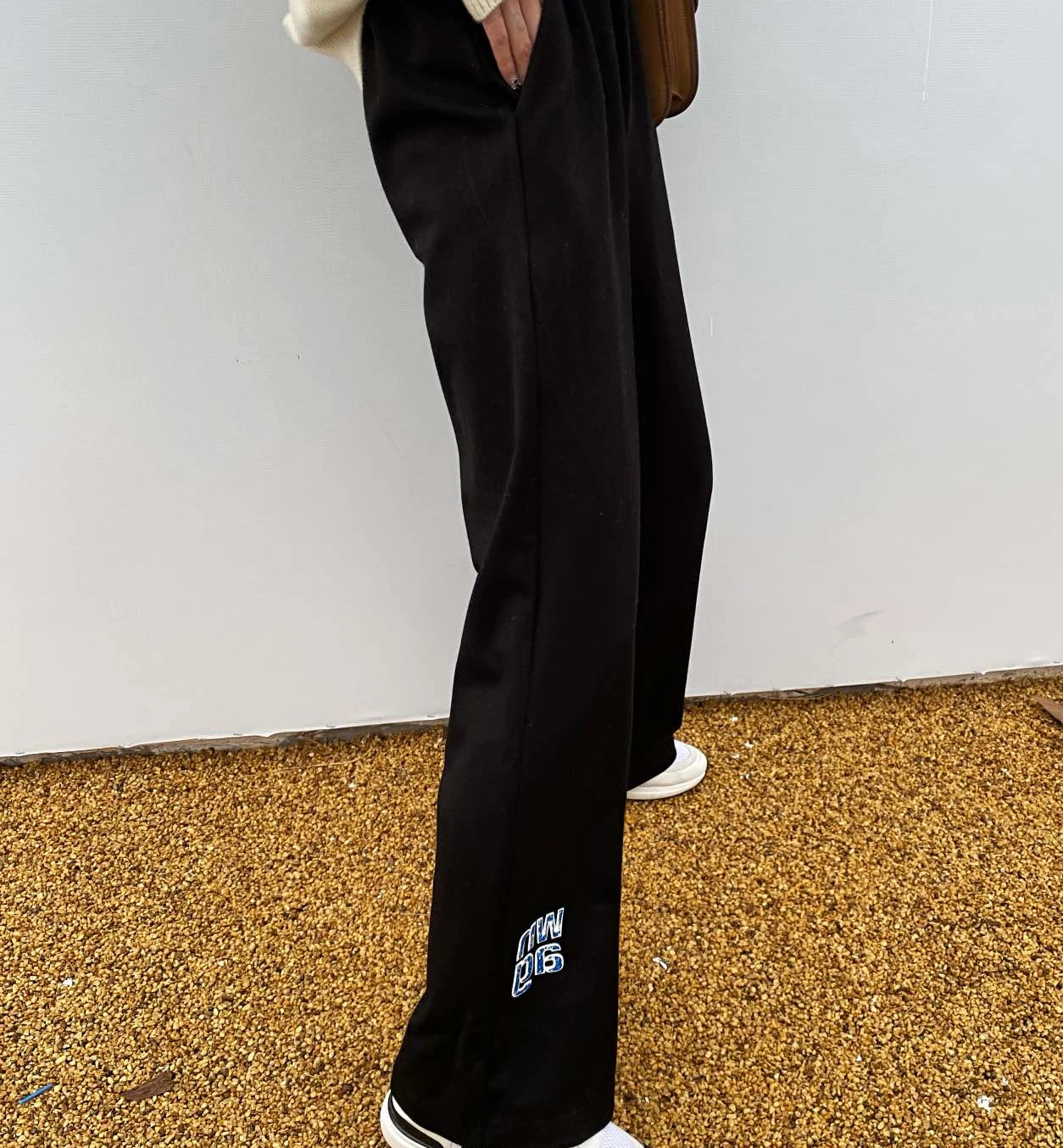 118865 118866 118867 2021 High Waist Wide Leg Pants Fashion Classic Trendy Brand Luxury Design Casual Women Spring Autumn A2
118865 118866 118867 2021 High Waist Wide Leg Pants Fashion Classic Trendy Brand Luxury Design Casual Women Spring Autumn A2