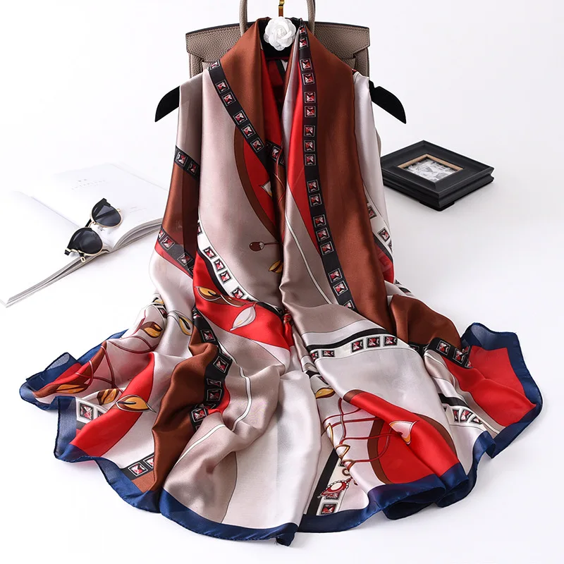 2021 Luxury Brand Summer Sunscreen Scarves Spring New Style Colour Printing Beach Towel Korean Popular Women's Dustproof Shawl
2021 Luxury Brand Summer Sunscreen Scarves Spring New Style Colour Printing Beach Towel Korean Popular Women's Dustproof Shawl