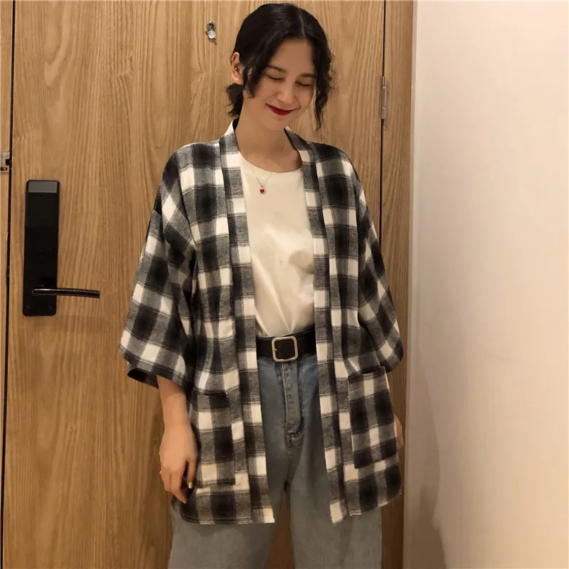 Cotton Plaid Shirt Men Women Loose Tops Beach Casual Coat Yukata Japanese Kimonos Cartoon Cardigan Cosplay Fashion Clothes
Cotton Plaid Shirt Men Women Loose Tops Beach Casual Coat Yukata Japanese Kimonos Cartoon Cardigan Cosplay Fashion Clothes