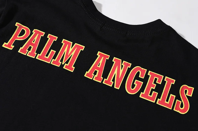 Palm Angels cute bear print all-match loose men and women same short-sleeved T-shirt
Palm Angels cute bear print all-match loose men and women same short-sleeved T-shirt