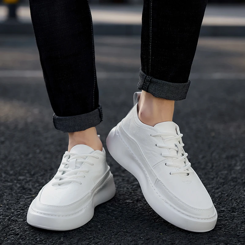 Men Shoes fashion Leather Loafers Breathable lace up comfortable Casual Shoes Simple Men Sneakers shoes Korean version Flats
Men Shoes fashion Leather Loafers Breathable lace up comfortable Casual Shoes Simple Men Sneakers shoes Korean version Flats