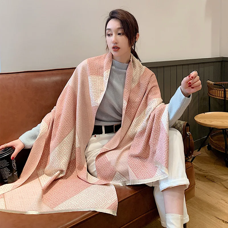 2020 Korean Version of Wild New Cashmere Scarf Women Winter Thickened Scarf Warmth Double-sided Student Bib Dual-use Shawl 
2020 Korean Version of Wild New Cashmere Scarf Women Winter Thickened Scarf Warmth Double-sided Student Bib Dual-use Shawl