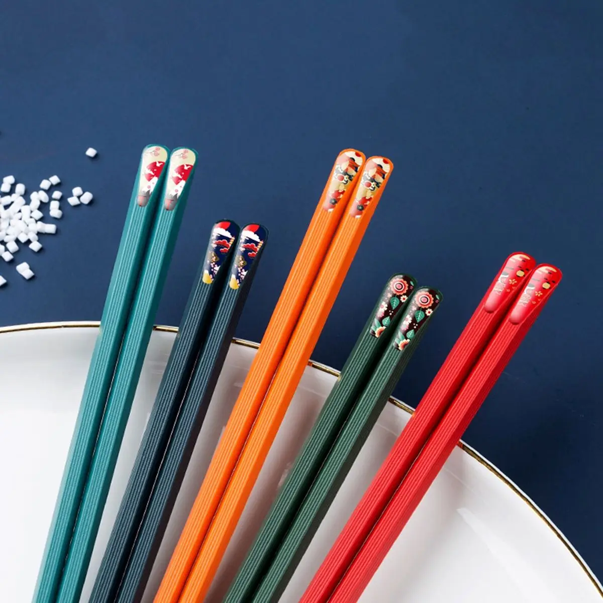 

Resistant Beginners Friendly Colorful Non-slip Anti-bacterial Tableware Chopsticks Flatware Kitchen Utensils