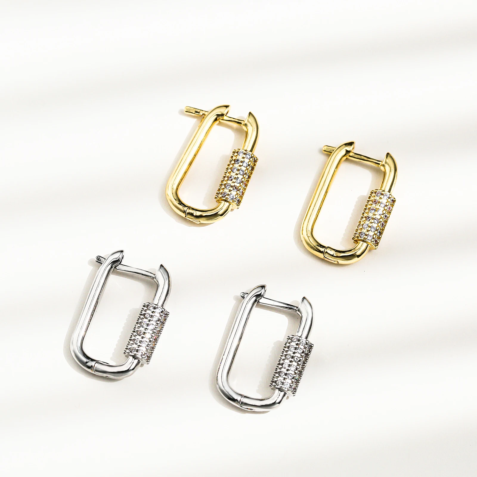 Fashion Brilliant Crystal Zircon Geometric Oval Hoop Earrings Fine Earrings For Women Punk Rock Earrings Jewelry 2021
Fashion Brilliant Crystal Zircon Geometric Oval Hoop Earrings Fine Earrings For Women Punk Rock Earrings Jewelry 2021