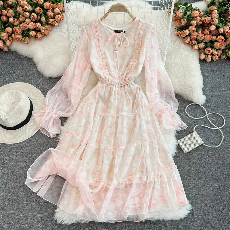 Autumn Spring New French Sweet Girl Big Swing Long Holiday Dress Women Long Sleeve Ruffle V-neck Printed Chiffon Dress
Autumn Spring New French Sweet Girl Big Swing Long Holiday Dress Women Long Sleeve Ruffle V-neck Printed Chiffon Dress
