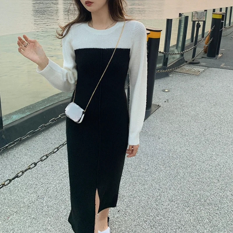 FAKUNTN Long Sleeve Knitted Dress Women Casual Midi Knitted Dress Party Office Lady 2021 Winter Elegant One Piece Dress Korean
FAKUNTN Long Sleeve Knitted Dress Women Casual Midi Knitted Dress Party Office Lady 2021 Winter Elegant One Piece Dress Korean