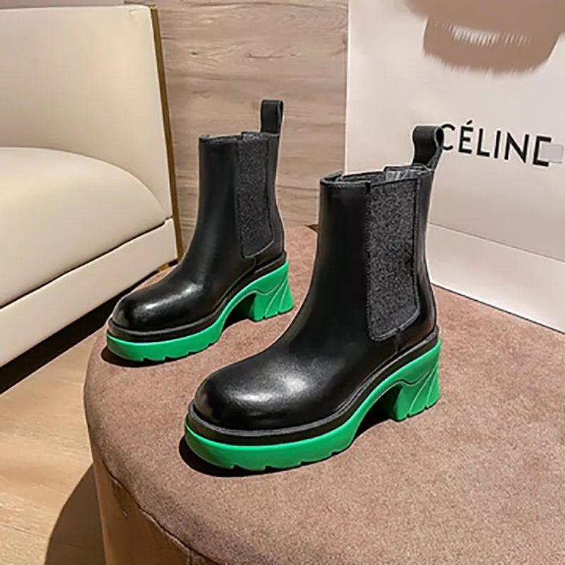 Martin boots women thick soles autumn winter leather 2021 new British wind high heel thick chimney Chelsea women's ankle boots
Martin boots women thick soles autumn winter leather 2021 new British wind high heel thick chimney Chelsea women's ankle boots