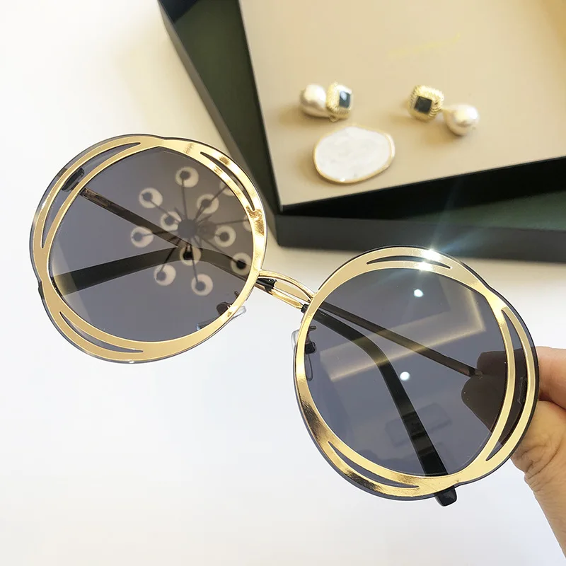 2021 New Fashion Luxury Brand Alloy Round Sunglasses for Women Chic Circle Gradient Sun Glasses Female Goggle Shades Ins Hot
2021 New Fashion Luxury Brand Alloy Round Sunglasses for Women Chic Circle Gradient Sun Glasses Female Goggle Shades Ins Hot