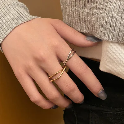 Simple Line Ring For Men And Women 925 Silver Fine Ring South Korea Minority Design Leisure Temperament Accessory 2021 Style
Simple Line Ring For Men And Women 925 Silver Fine Ring South Korea Minority Design Leisure Temperament Accessory 2021 Style