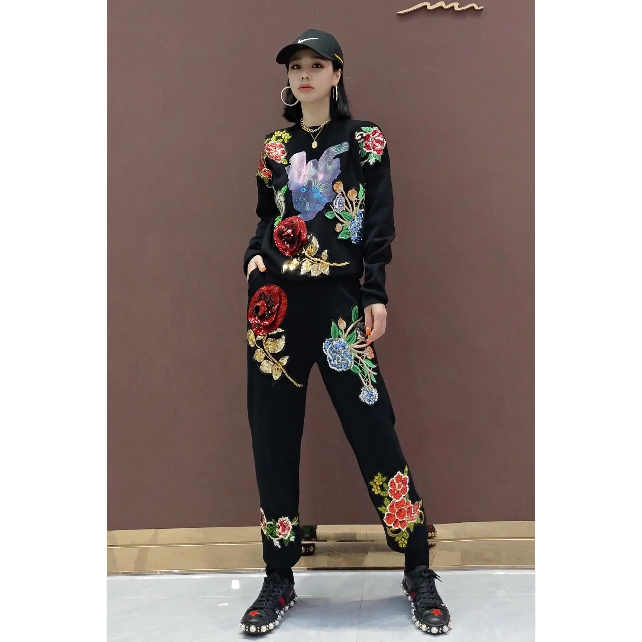 2021 New Fall Women's Clothing European Station Sequined Flower Long-Sleeved Sweater Sweater Skinny Pants Fashion Suit Women
2021 New Fall Women's Clothing European Station Sequined Flower Long-Sleeved Sweater Sweater Skinny Pants Fashion Suit Women