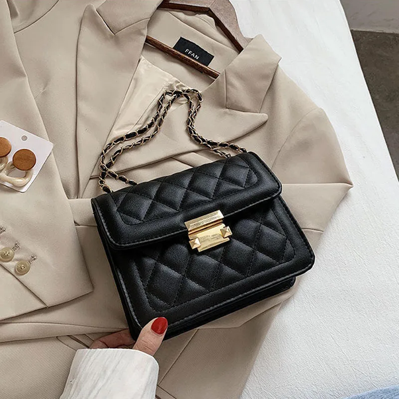 Classic fashion designer Single Shoulder Messenger Bag Metal Chain Leather Messenger Bag Handbag
Classic fashion designer Single Shoulder Messenger Bag Metal Chain Leather Messenger Bag Handbag