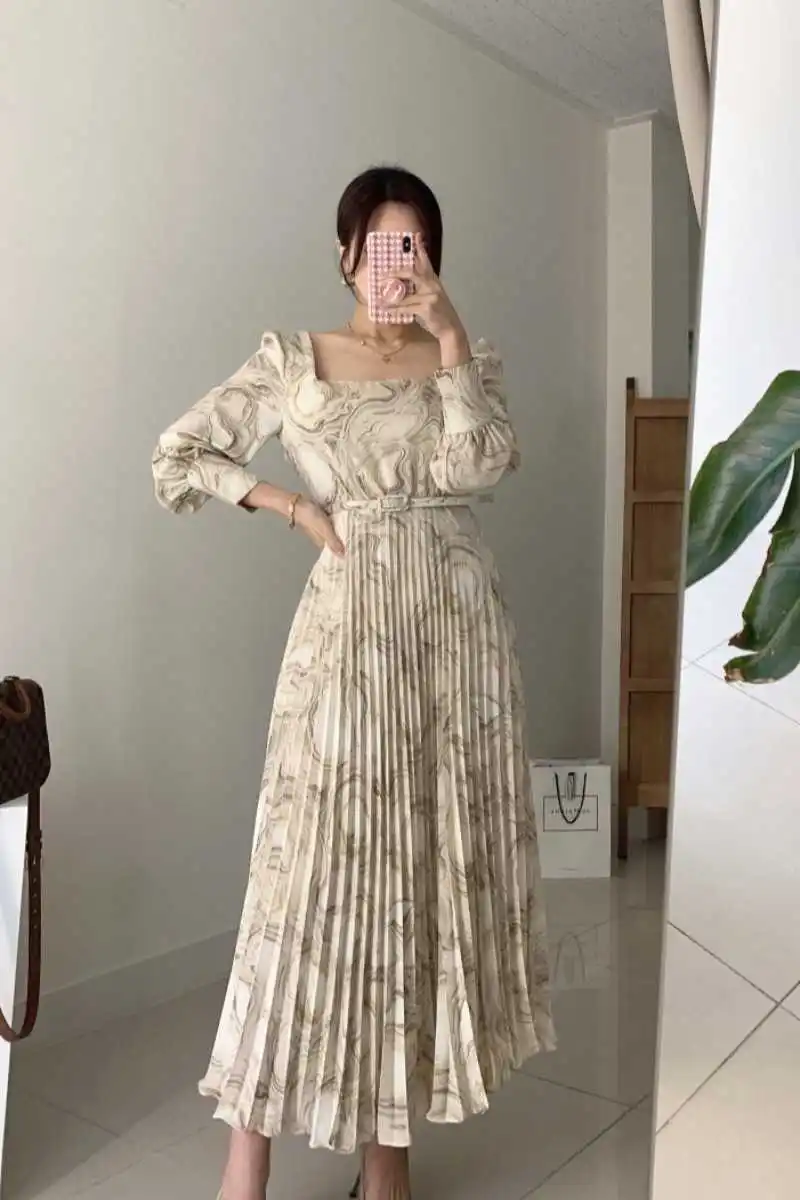 Autumn Ink Print Pleated Dress For Women Lantern Long Sleeve Square Collar High Waist Vestidos Female Draped Sashes Dresses 2020
Autumn Ink Print Pleated Dress For Women Lantern Long Sleeve Square Collar High Waist Vestidos Female Draped Sashes Dresses 2020