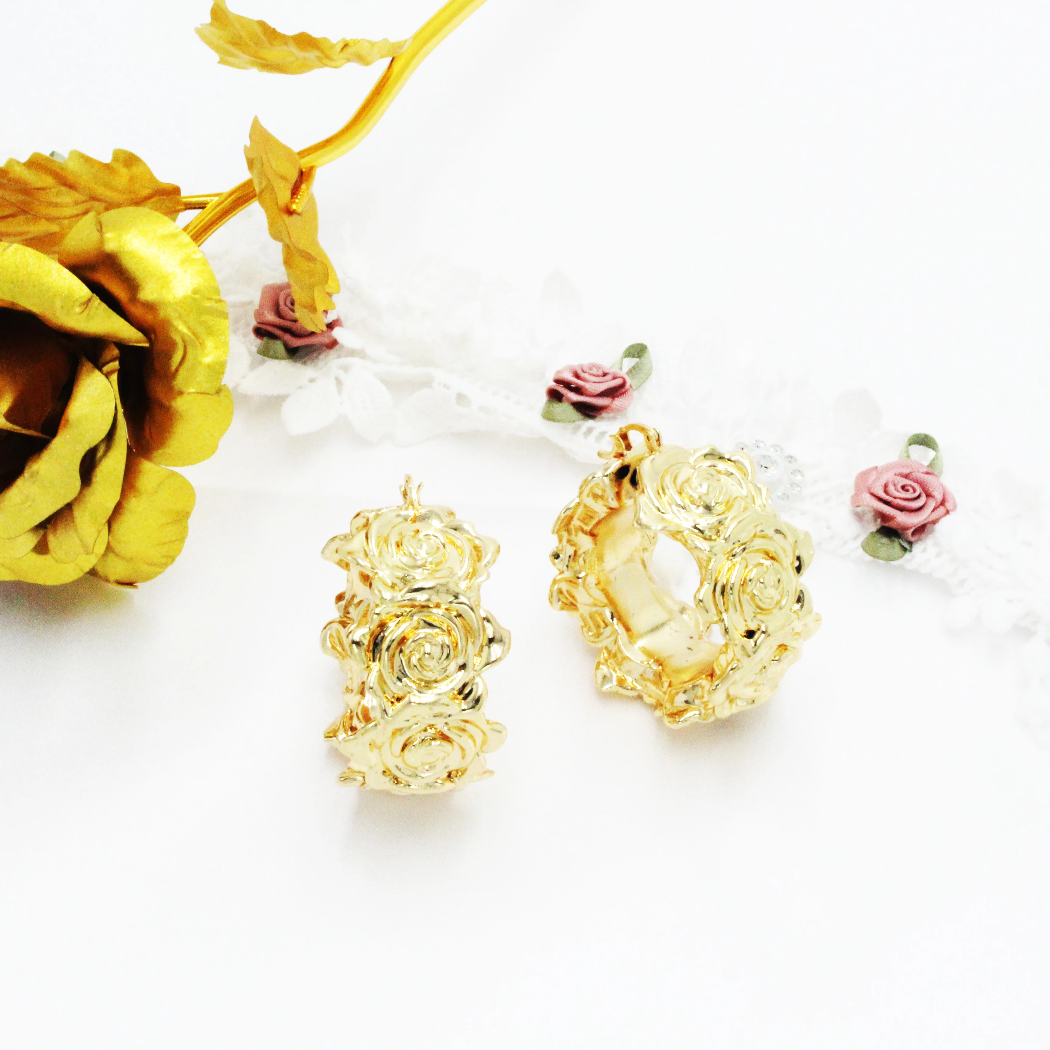 Серьги-кольца из розового золота для женщин и друзей, крутые дизайнерские украшения для женщин, новогодний подарок 2022
Серьги-кольца из розового золота для женщин и друзей, крутые дизайнерские украшения для женщин, новогодний подарок 2022