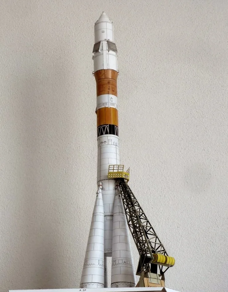 3D Paper Model 1: 80 Russian Soyuz Launch Vehicle with Launch Pad Launch Platform Diecast 60cm High Aviation Rocket Model
3D Paper Model 1: 80 Russian Soyuz Launch Vehicle with Launch Pad Launch Platform Diecast 60cm High Aviation Rocket Model