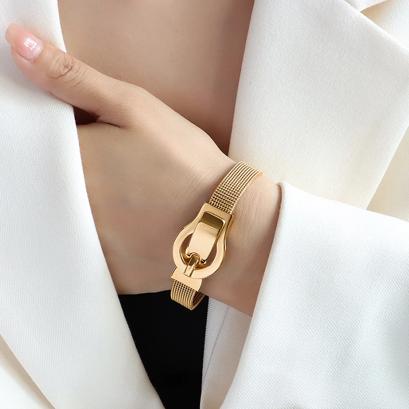 Luxury Designs Gold Color Stainless Steel Bangle for Women Fashion Watch Belt Buckle Wristabnd Bracelet Jewelry Pulseira Feminia
Luxury Designs Gold Color Stainless Steel Bangle for Women Fashion Watch Belt Buckle Wristabnd Bracelet Jewelry Pulseira Feminia