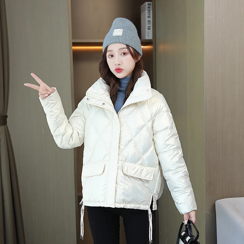 2021 winter new Korean down cotton padded jacket women's loose literature and art medium and long fashion temperament bright
2021 winter new Korean down cotton padded jacket women's loose literature and art medium and long fashion temperament bright