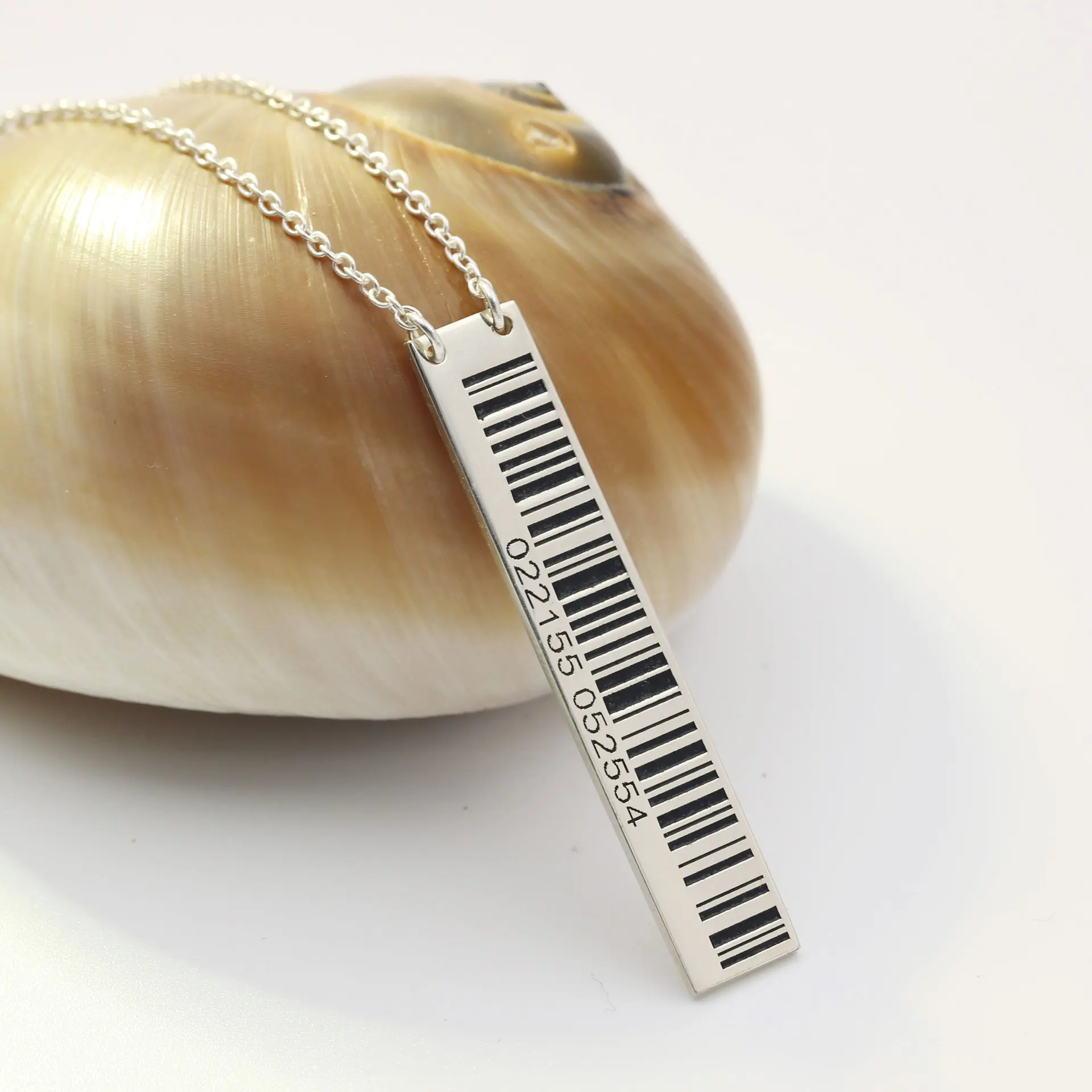 DIY Customized QR Code Necklace Personalized Barcode Pendants Custom Creative Jewelry Silver Necklaces Gifts for Men and Women
DIY Customized QR Code Necklace Personalized Barcode Pendants Custom Creative Jewelry Silver Necklaces Gifts for Men and Women