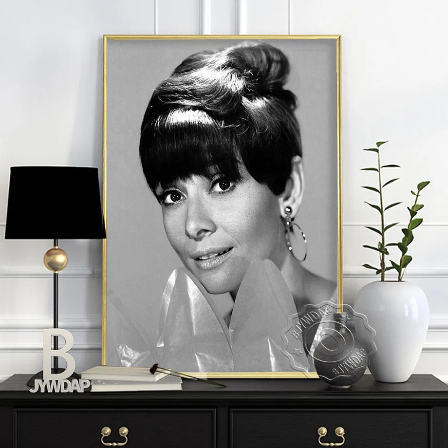 Movie Star Audrey Hepburn Posters And Prints Black White Wall Art Canvas Painting Wall Pictures For Living Room Nordic Decor
Movie Star Audrey Hepburn Posters And Prints Black White Wall Art Canvas Painting Wall Pictures For Living Room Nordic Decor