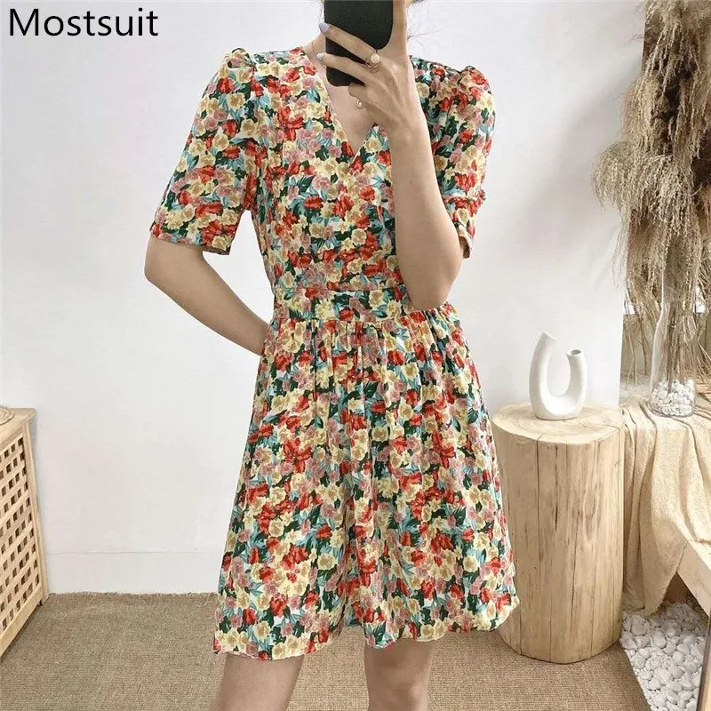 Floral Printed Vintage Women Dress 2021 Spring Summer Short Sleeve V-neck A-line Mini Dresses Korean Elegant Female Vestidos
Floral Printed Vintage Women Dress 2021 Spring Summer Short Sleeve V-neck A-line Mini Dresses Korean Elegant Female Vestidos