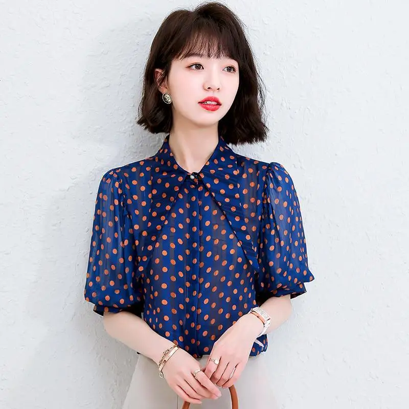 Women Summer Chiffon Dots Shirts Temperament Elegant Short Sleeve Blouses Pointed Collar Loose Mujer Blusas Tops MM0949
Women Summer Chiffon Dots Shirts Temperament Elegant Short Sleeve Blouses Pointed Collar Loose Mujer Blusas Tops MM0949