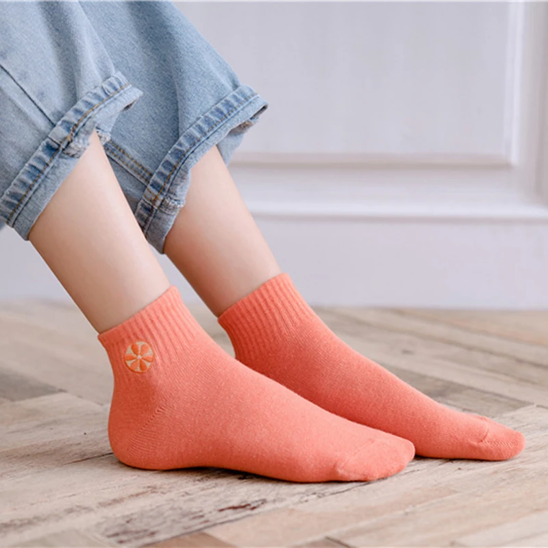 Rainbow Peach Embroidered Patterned Socks Women Fashion New Summer Harajuku Art Socks Female Funny Short Cotton Ankle Socks
Rainbow Peach Embroidered Patterned Socks Women Fashion New Summer Harajuku Art Socks Female Funny Short Cotton Ankle Socks