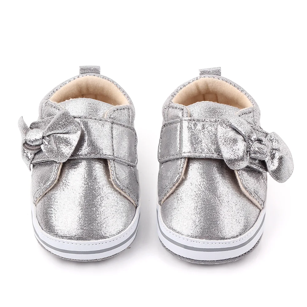 Newborn First Walkers Bright Soft Sole Crib Shoe Newborn Baby Shoes Sequins Baby Girls Summer Princess Shoes 0-18M New 2020
Newborn First Walkers Bright Soft Sole Crib Shoe Newborn Baby Shoes Sequins Baby Girls Summer Princess Shoes 0-18M New 2020