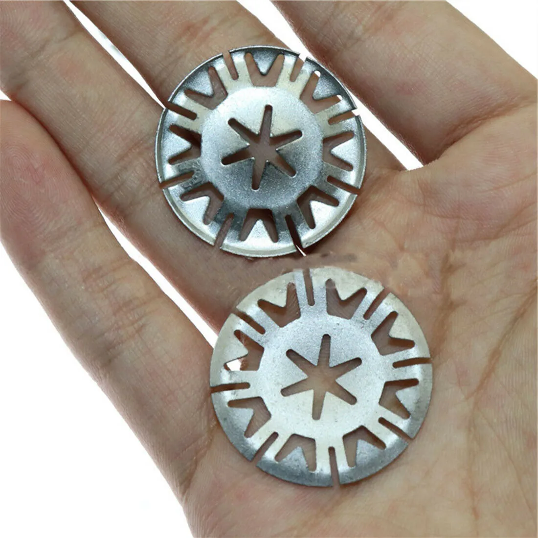 50pcs Set Fixing Clip Exhaust Heat Shield Metal Spring Washer Nut Undertray High Quality
50pcs Set Fixing Clip Exhaust Heat Shield Metal Spring Washer Nut Undertray High Quality