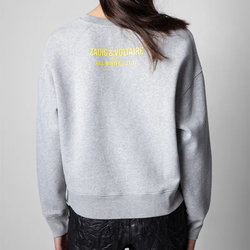 2021 New Portrait Letter Print Women's Sweatshirts Top Ladies O-Neck Long Sleeve Loose Casual Pullover Jumper 
2021 New Portrait Letter Print Women's Sweatshirts Top Ladies O-Neck Long Sleeve Loose Casual Pullover Jumper