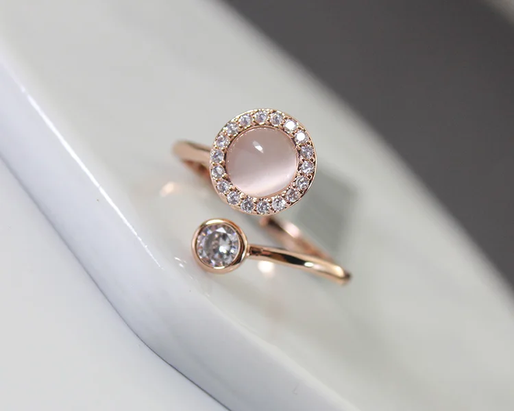 Original Lucky Beads Ring Women's Korean Internet Hot New Opal Niche Temperament Diamond Index Finger Ring Shank
Original Lucky Beads Ring Women's Korean Internet Hot New Opal Niche Temperament Diamond Index Finger Ring Shank