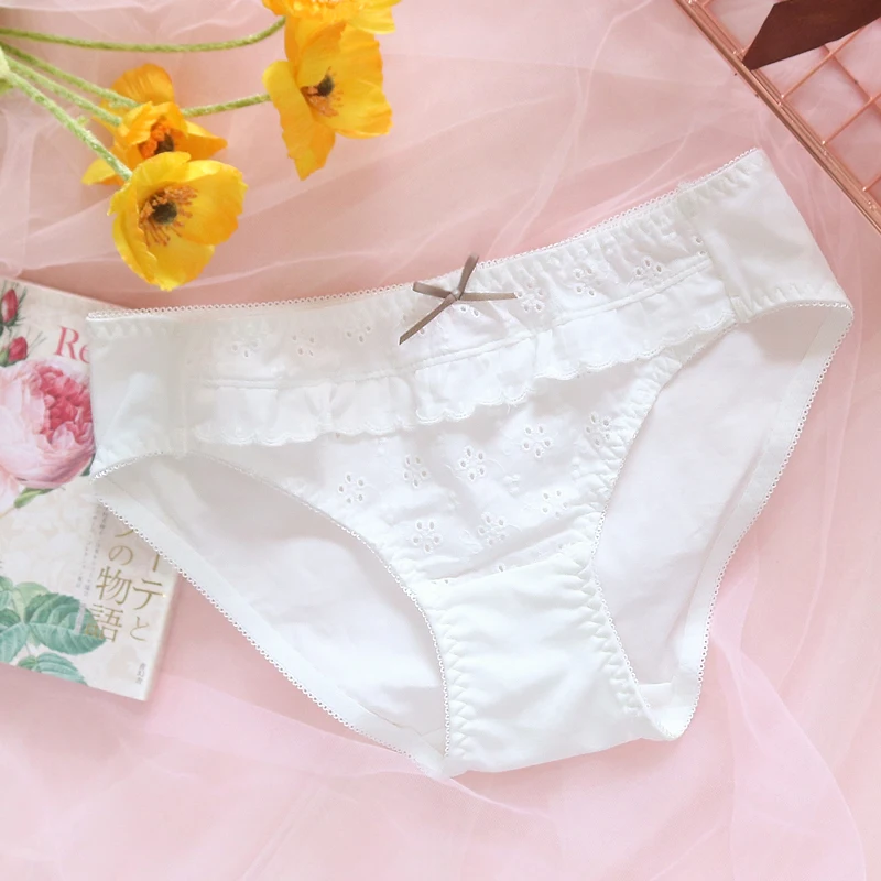 Summer Cute Young Girl Underwear Suit Vintage Lace Trim Bowknot Ruffle Women's No-rims Bra & Panties Set Sweet Pure white
Summer Cute Young Girl Underwear Suit Vintage Lace Trim Bowknot Ruffle Women's No-rims Bra & Panties Set Sweet Pure white