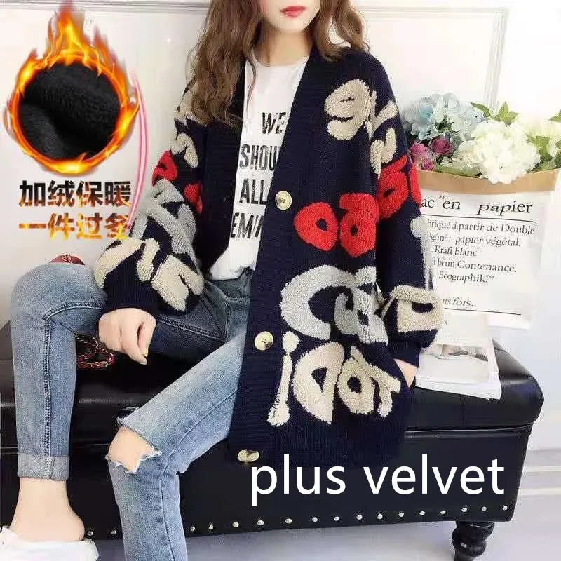 Winter Plus Velvet Thick Women Sweater Cardigans Letter Embroidered Loose Warm Midi-Length Knitted Coat Long Sleeve Chic Outwear
Winter Plus Velvet Thick Women Sweater Cardigans Letter Embroidered Loose Warm Midi-Length Knitted Coat Long Sleeve Chic Outwear
