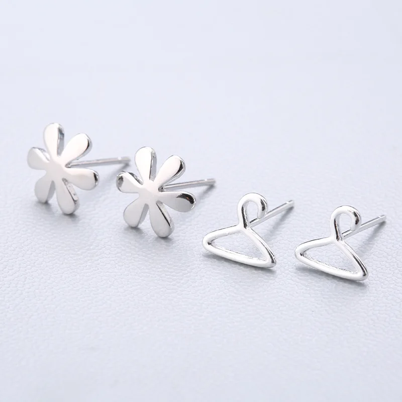 2021 New 1Pc Silver Color Stainless Steel Ear Cartilage Helix Screw Back Earring Stud Tragus Rook Conch Piercing Jewelry Charms
2021 New 1Pc Silver Color Stainless Steel Ear Cartilage Helix Screw Back Earring Stud Tragus Rook Conch Piercing Jewelry Charms