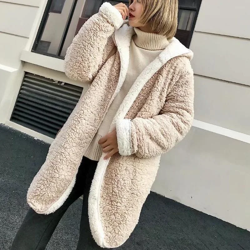 Lambswool Coat Parka Vintage Hooded Outwear Coats Women Warm Double Sides Bomber Reversible Soft Fleece Hooded Lamb Fur Jacket
Lambswool Coat Parka Vintage Hooded Outwear Coats Women Warm Double Sides Bomber Reversible Soft Fleece Hooded Lamb Fur Jacket