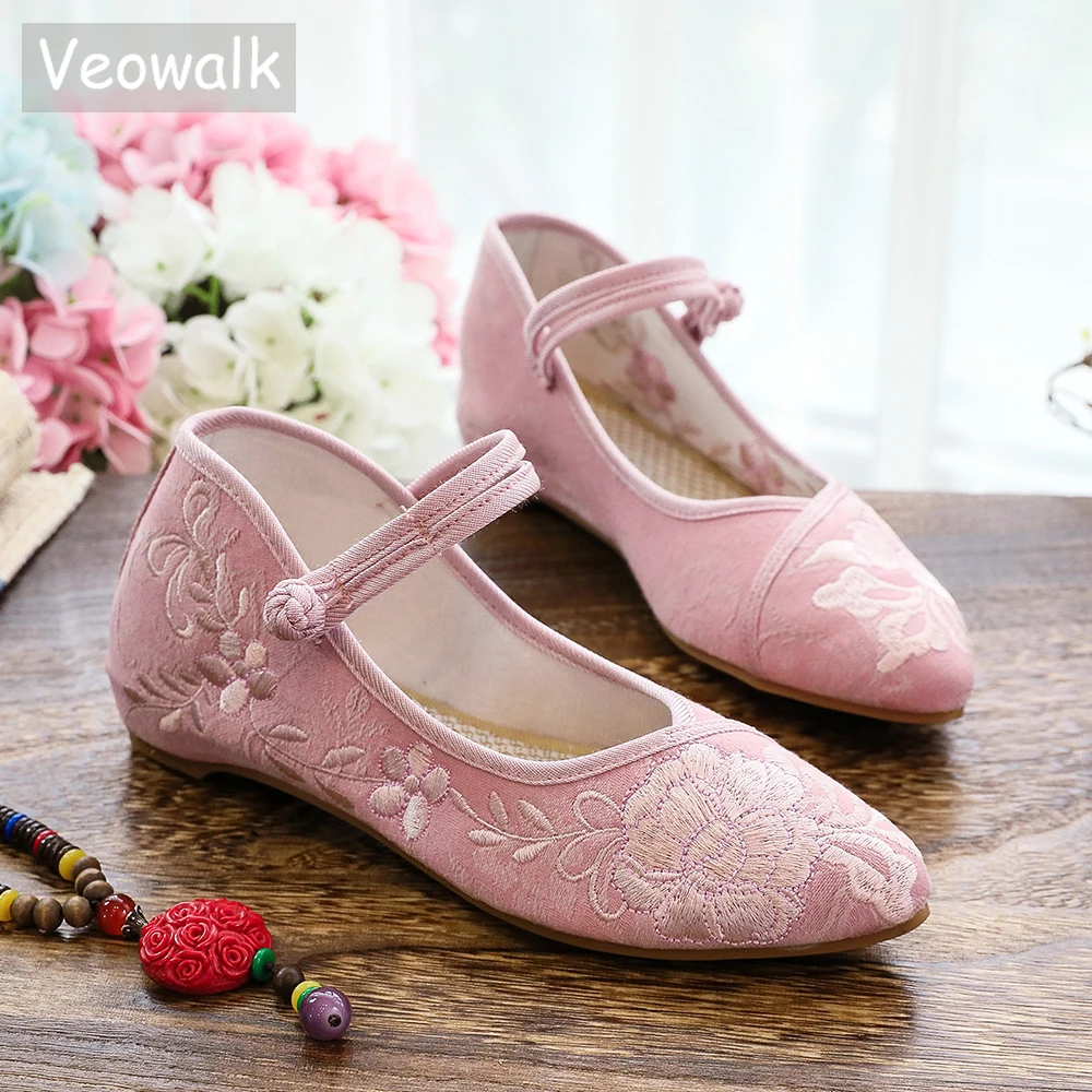 

Veowalk Soft Comfortable Women Jacquard Cotton Pointy Toe Mary Jane Flats Retro Chinese Style Ladies Embroidered Walking Shoes