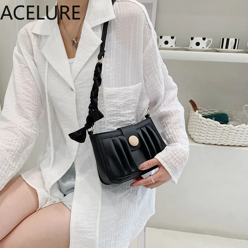 ACELURE Summer New Fashion Casual Lady Messenger Bag 2021 Trendy Solid Single Shoulder Underarm Bag PU Leather Baguette Bag
ACELURE Summer New Fashion Casual Lady Messenger Bag 2021 Trendy Solid Single Shoulder Underarm Bag PU Leather Baguette Bag